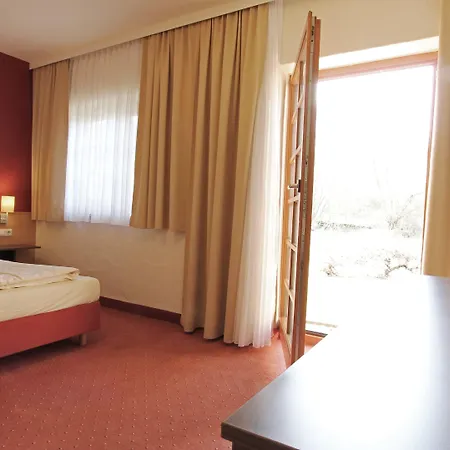 Ξενοδοχείο Familien Krainz 3*