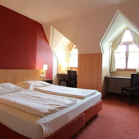 ホテル Familien Krainz Fürstenfeld