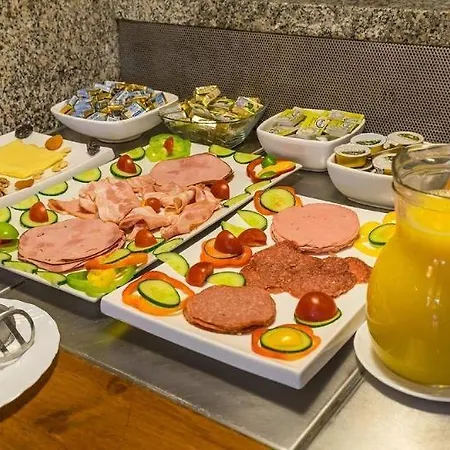 Ξενοδοχείο Familien Krainz 3*